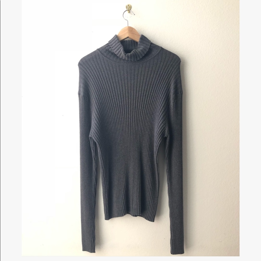🥳 10 FOR $25🥳 GAP Cable Knit Sweater - Picture 3 of 6